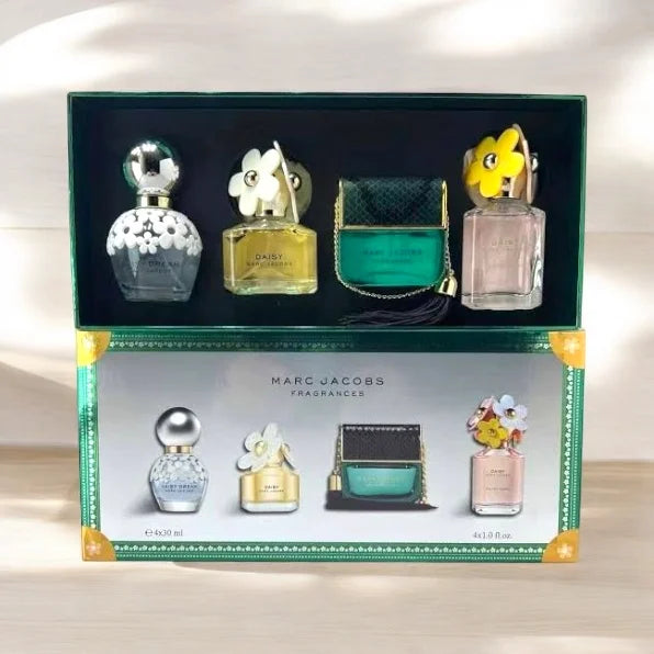 MARC JACOBS Perfume Giftset 30ml x 4